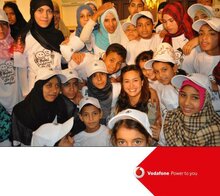 فودافون تواصل دعمها لبرنامج الأغذية العالمي من خلال مشروع التغذية المدرسية في صعيد مصر