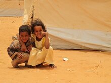 سلطنة عُمان تتبرع بمليون دولار للأسر المتضررة في موريتانيا والسنغال