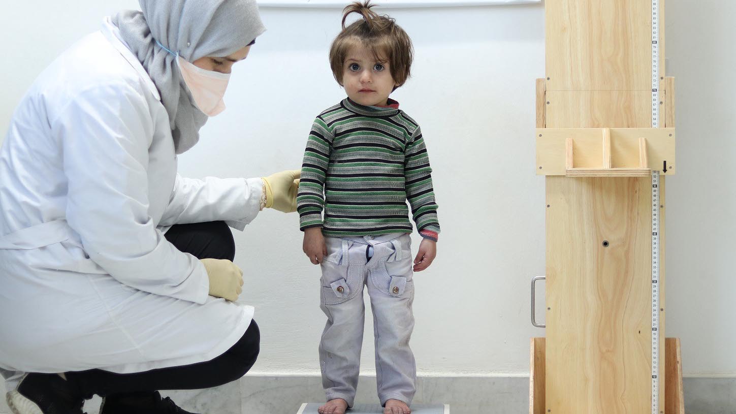 "عندما أنجبت تسنيم، أخبرني الجميع أنها أضعف بكثير من الأطفال في مثل عمرها.": الصورة: برنامج الأغذية العالمي/خضر اليسار