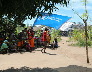 نازحون من قرية بالما في مونتيبويز. الصورة: برنامج الأغذية العالمي / يوري أندرادي