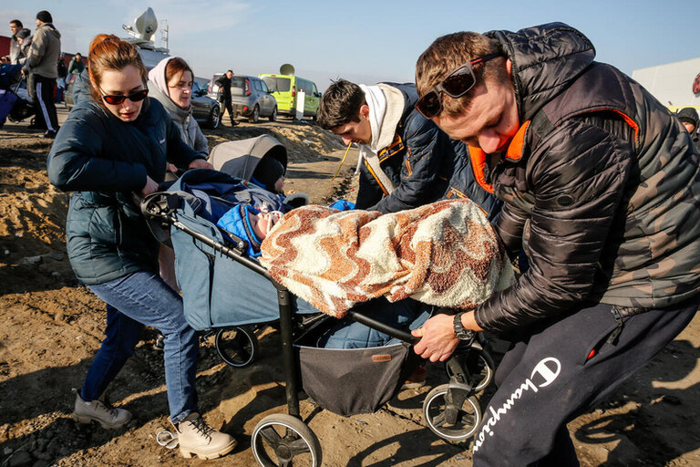 برنامج الأغذية العالمي يستعد لمساعدة الأشخاص المتضررين من النزاع في أوكرانيا