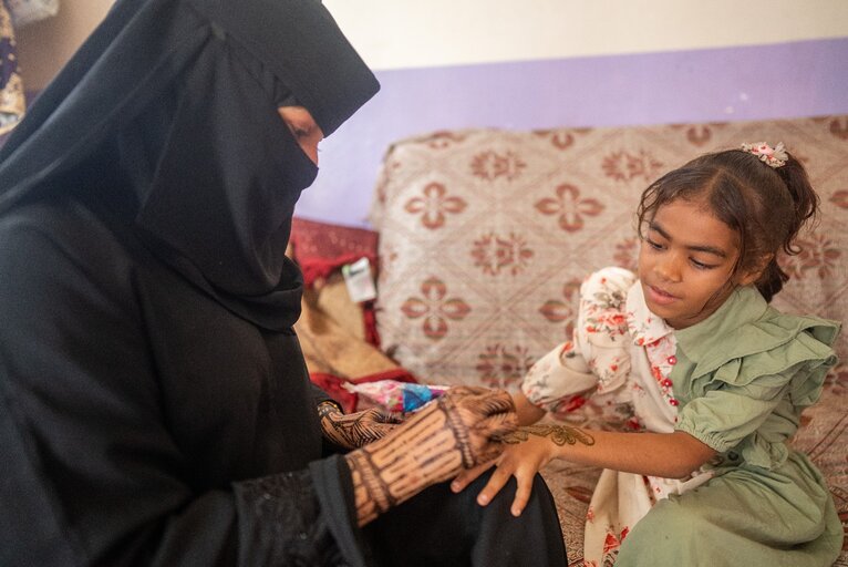 النساء ضد الجوع في اليمن: تدريبات مهارات الأعمال تُظهر البطاقة الحمراء لعدم المساواة بين الجنسين