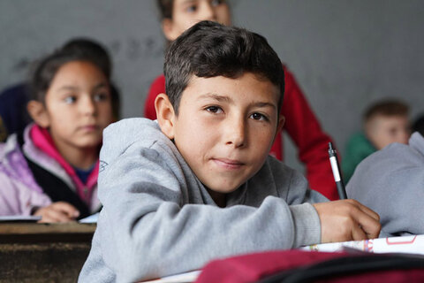 التعليم في سوريا: المساعدات النقدية من برنامج الأغذية العالمي تحقق حلم صبي في الدراسة