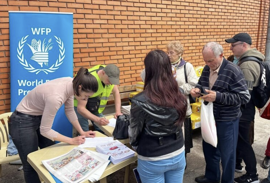 WFP food distribution in Zaporizhzhia, southeast Ukraine. Photo: WFP/Reem Nada