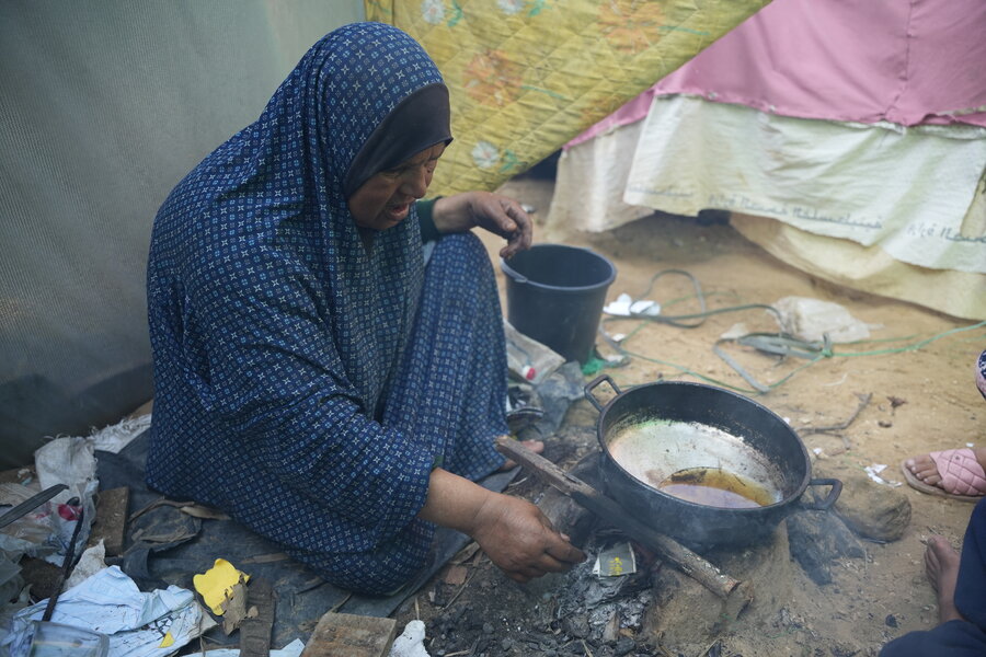 Abla cooking in Gaza