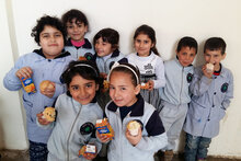 عام دراسي جديد يقدم فيه برنامج الأغذية العالمي وجباته المدرسية للطلاب اللبنانيين والسوريين للسنة الثانية على التوالي
