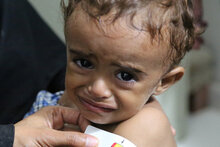 برنامج الأغذية العالمي يطلق عملية طوارئ جديدة في اليمن لتوفير الغذاء لملايين على شفا مجاعة
