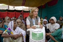 مديرا اليونيسف وبرنامج الأغذية العالمي يطالبان بمواصلة دعم ضحايا الفيضانات فى باكستان