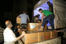 مساعدات برنامج الاغذية العالمي الغذائية تصل للأسر في مدينة داريا المحاصرة