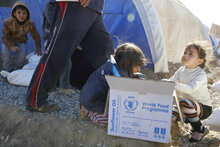 الأمم المتحدة تقدم مساعدات غذائية ومواد إغاثية حيوية إلى 42 ألف شخص في شرقي الموصل
