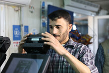 برنامج الأغذية العالمي يستخدم تكنولوجيا بصمة العين المبتكرة لتقديم المساعدات الغذائية للاجئين السوريين في الأردن