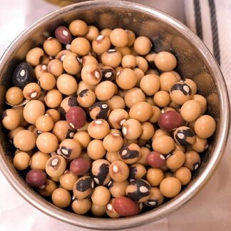 A bowl of fresh legumes. Photo: WFP/HekamiMedia/Photographer